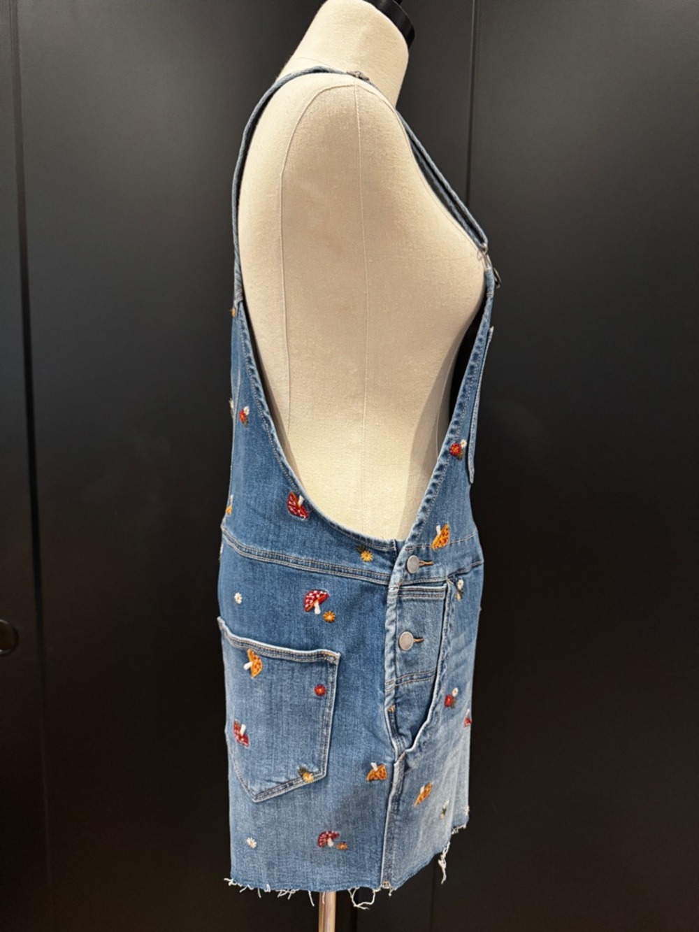 NWT Driftwood Free People Mushroom Flowers Embroidered Overalls Shortalls Medium - Picture 5 of 16